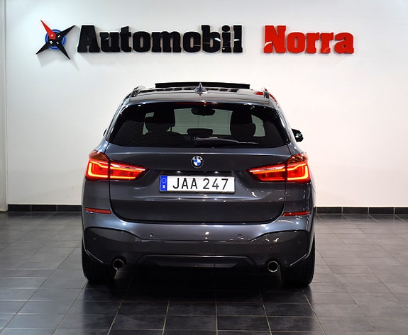 BMW X1 4 of 5