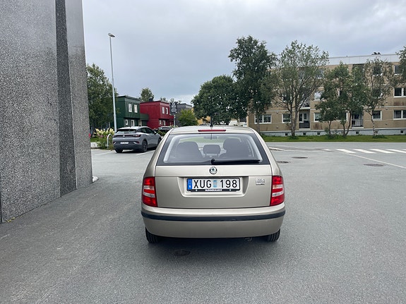 Skoda Fabia 3 of 5