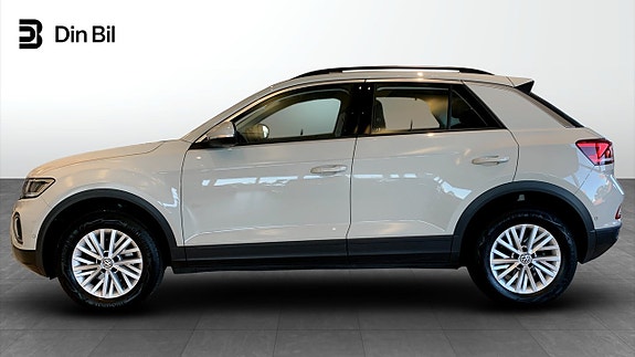 Volkswagen T-Roc 2 of 13