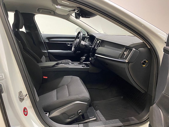 Volvo V90 4 of 5