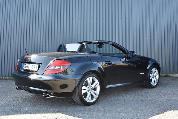 Mercedes-Benz SLK200 3 of 5