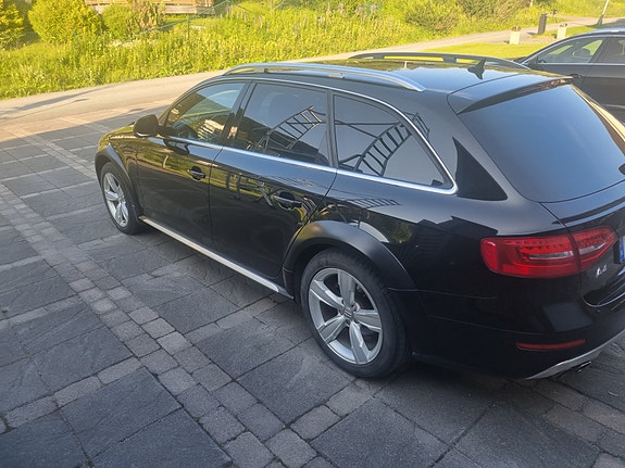 Audi A4 allroad 3 of 9