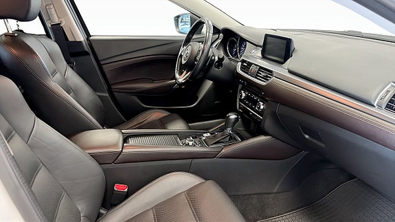 Mazda 6 3 of 5