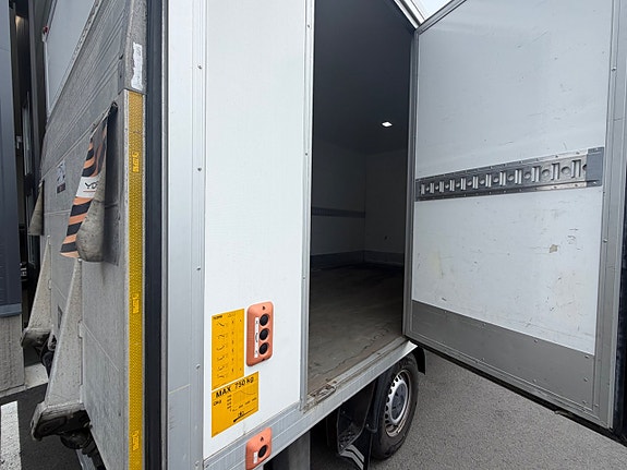 Mercedes-Benz Sprinter 317 9 of 17