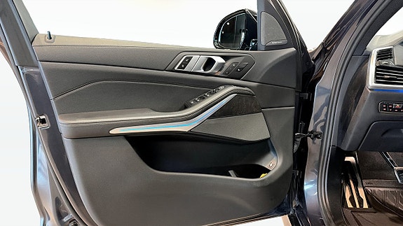 BMW X5 11 of 13