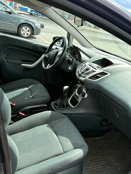 Ford Fiesta 6 of 6