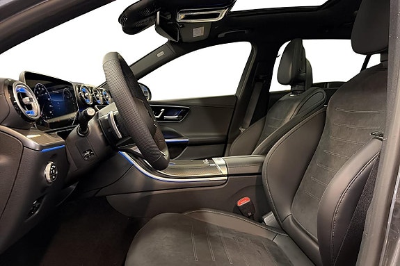 Mercedes-Benz C300 9 of 25
