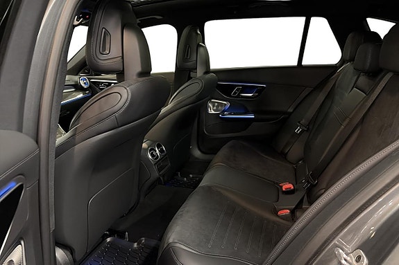 Mercedes-Benz C300 22 of 25