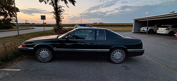 Cadillac Eldorado 2 of 5