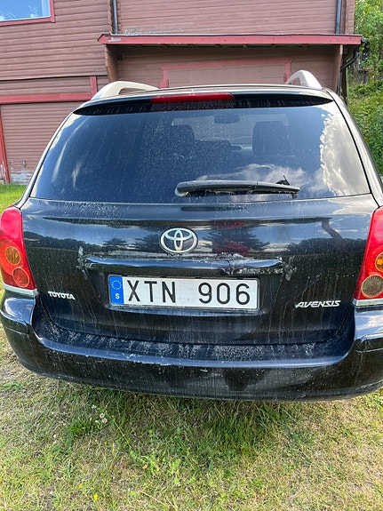 Toyota Avensis 10 of 11