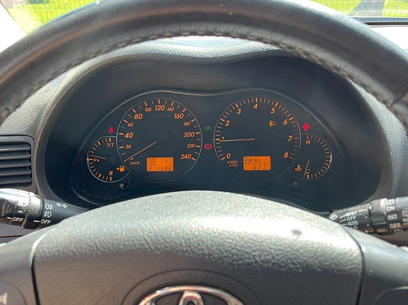 Toyota Avensis 5 of 11