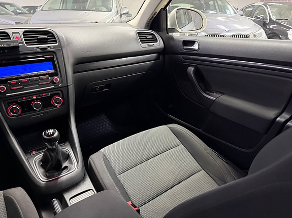 Volkswagen Golf VI 8 of 11