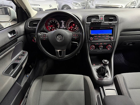 Volkswagen Golf VI 9 of 11
