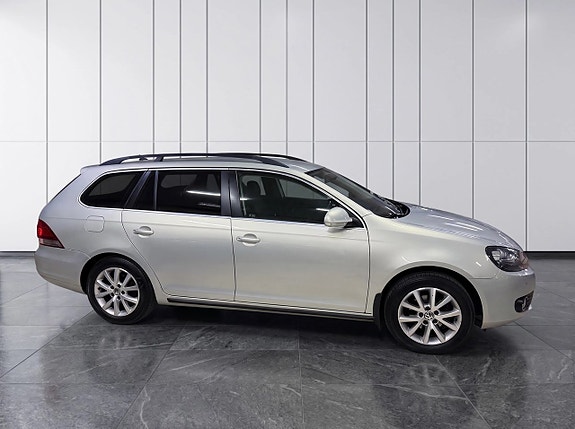 Volkswagen Golf VI 3 of 11