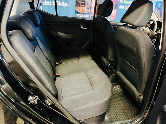 Hyundai i10 14 of 14