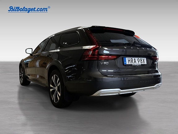 Volvo V90 Cross Country 7 of 19