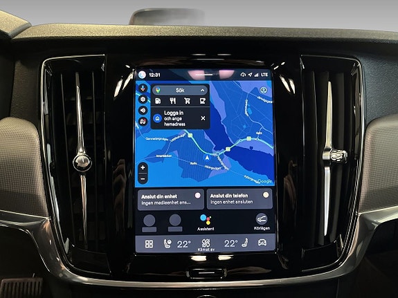 Volvo V90 Cross Country 17 of 19