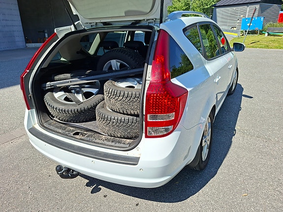 Kia Ceed 10 of 10
