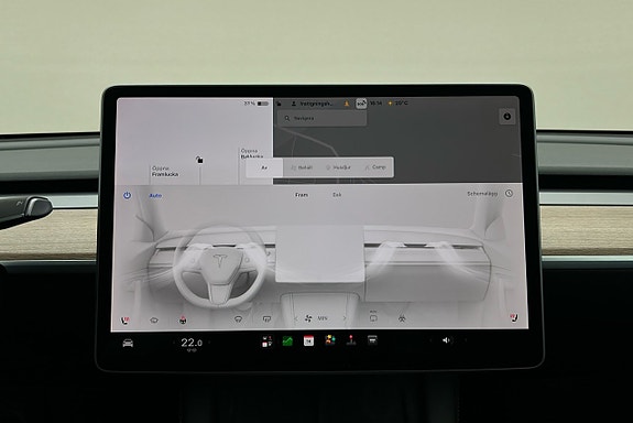 Tesla Model Y 20 of 27