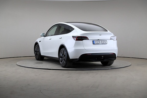 Tesla Model Y 2 of 27