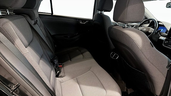 Hyundai IONIQ 5 of 5