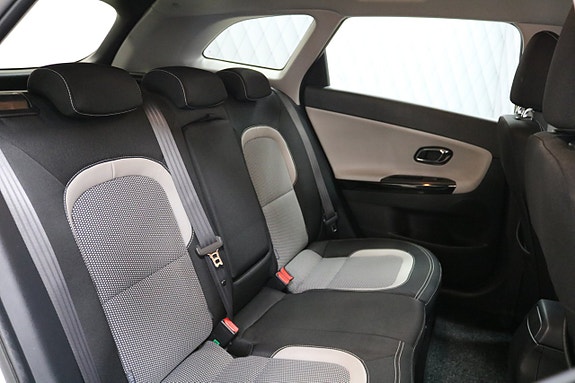 Kia Ceed 10 of 21