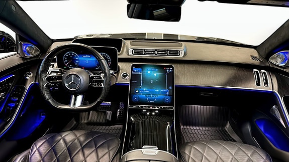 Mercedes-Benz S580 e 22 of 26