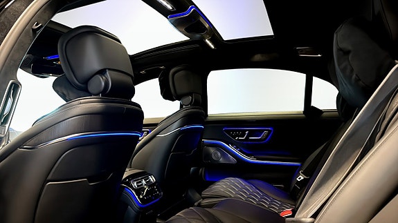 Mercedes-Benz S580 e 15 of 26