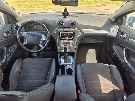 Ford Mondeo 3 of 5