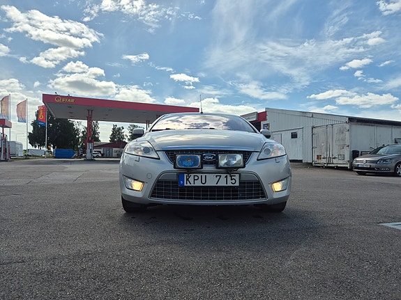Ford Mondeo 10 of 10