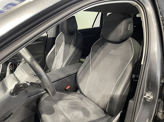 Volkswagen Passat 10 of 13