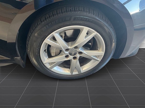 Audi A4 26 of 27
