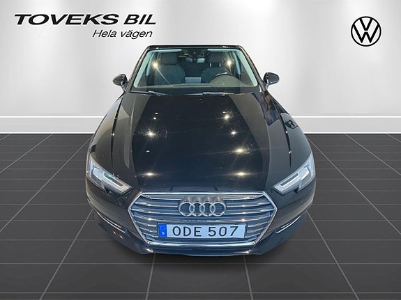 Audi A4 24 of 27