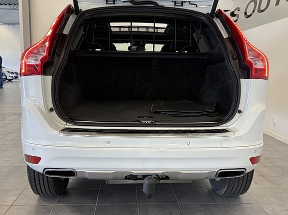 Volvo XC60 5 of 22
