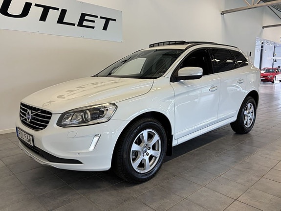 Volvo XC60 2 of 22