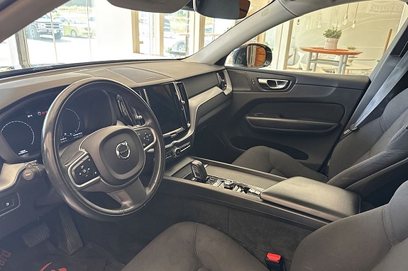 Volvo XC60 5 of 5