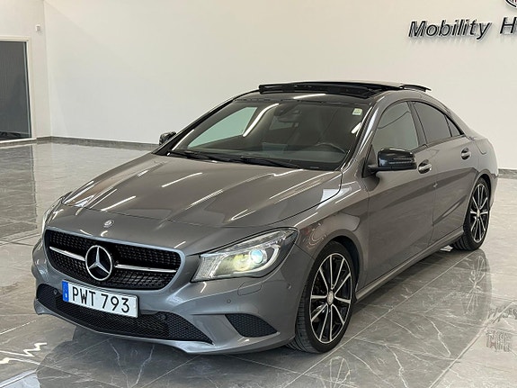 Mercedes-Benz CLA200 4 of 5