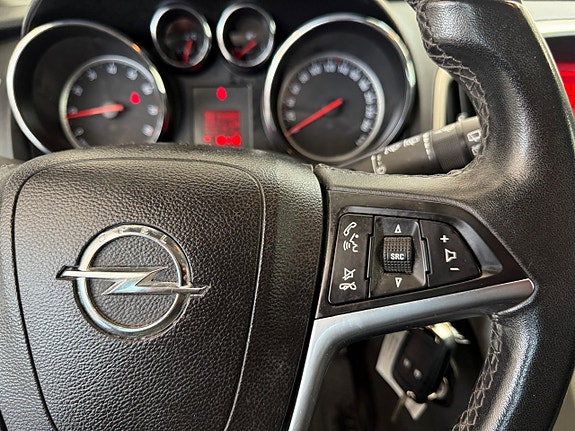 Opel Astra 12 of 18