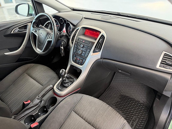 Opel Astra 10 of 18