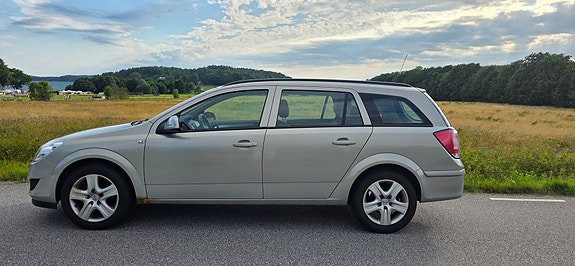 Opel Astra 4 of 5