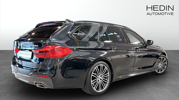 BMW 530i 2 of 5