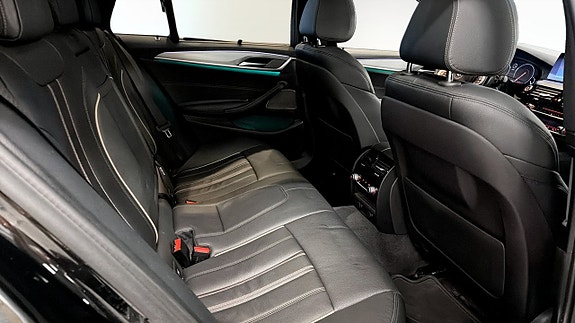 BMW 530i 5 of 5