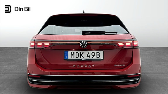 Volkswagen Passat 5 of 5
