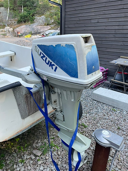 Praktiskt plastbåt med trailer 6 of 6