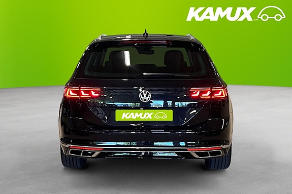 Volkswagen Passat 5 of 26