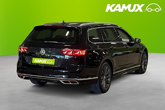 Volkswagen Passat 4 of 26