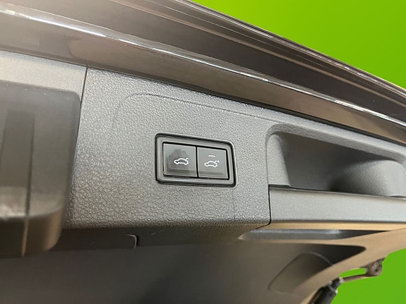 Volkswagen Passat 15 of 26