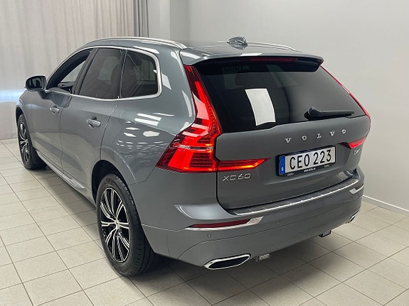 Volvo XC60 3 of 5