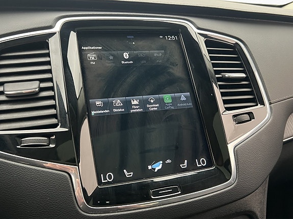 Volvo XC90 29 of 30