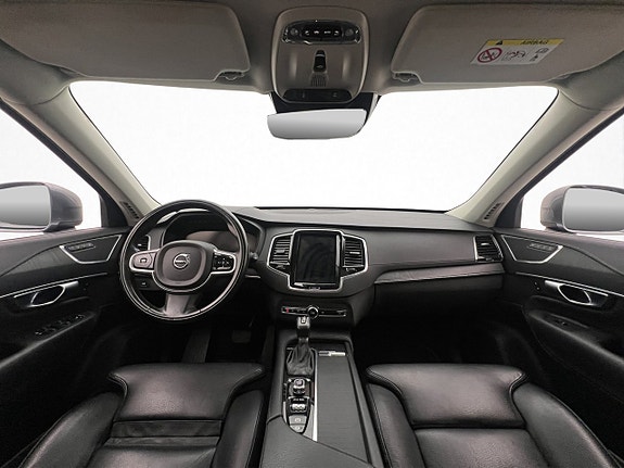 Volvo XC90 21 of 30